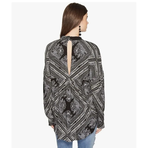 Free People Walking On A Dream Tunic Top Boho Long Sleeve Keyhole Neckline Small - Picture 2 of 6